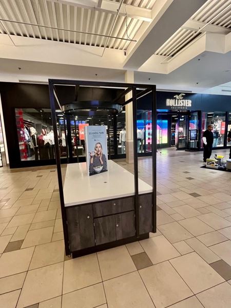 FF32     Space Photo Gallery 3