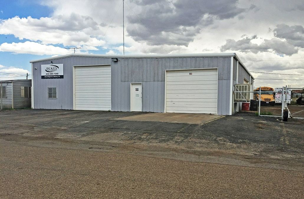 Crane Served Warehouse Near US Hwy 385