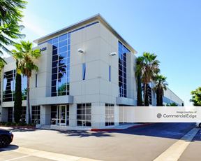 Golden Springs Business Center - Building R