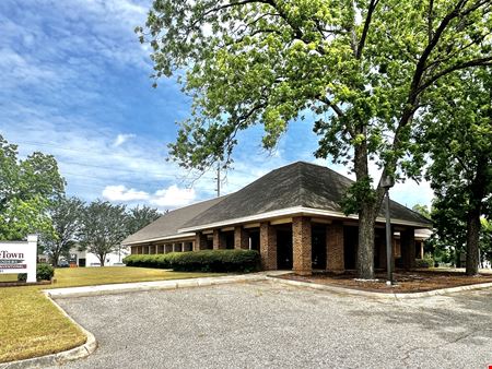 Photo of commercial space at 714 Murray Rd in Dothan