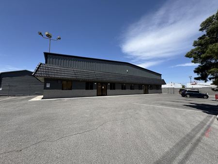 Industrial space for Rent at 5935 Polaris Avenue in Las Vegas