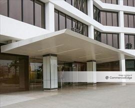 8383 Wilshire