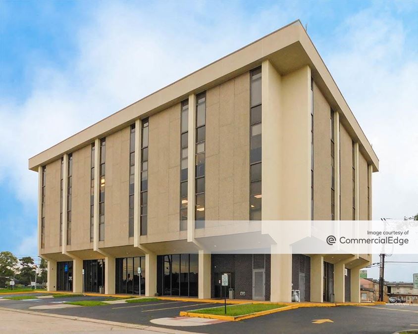 Crescent Bank & Trust Building Property & Listing Details 42Floors