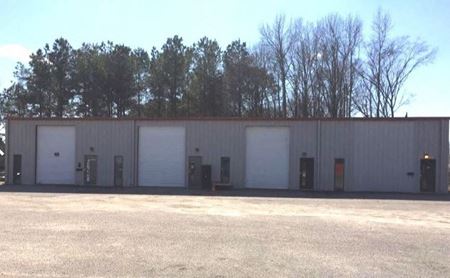 Warehouse / Flex Space Located on I-95 - Fayetteville