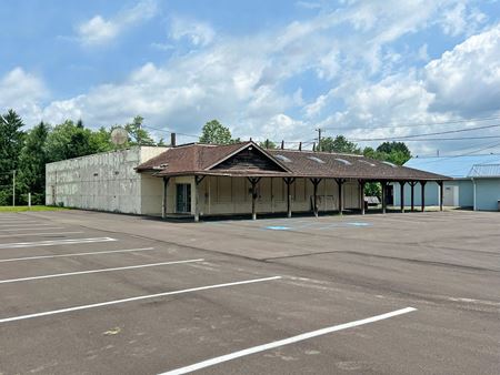 Photo of commercial space at 110 Railroad Street in Cambridge Springs