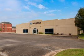 5620 E Kellogg Dr