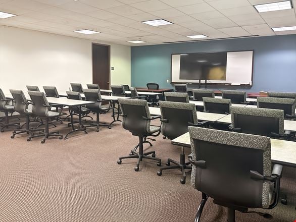 IL, Schaumburg - 1600 Corporate Centre
