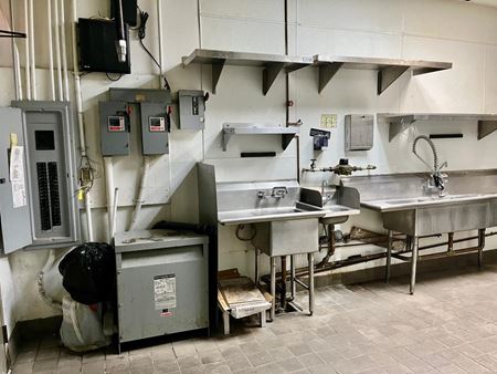 737      Space Photo Gallery 8