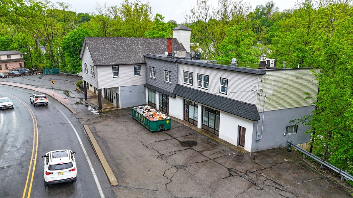 15 Hamburg Turnpike
