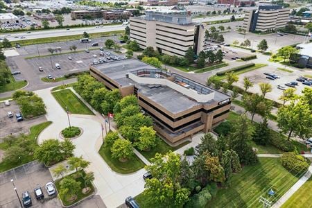 Office space for Sale at 950 Stephenson Hwy in Troy