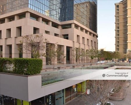 Office space for Rent at 300 South Grand Avenue in Los Angeles