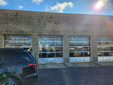 Photo of commercial space at 1711 Ogden Ave in Downers Grove