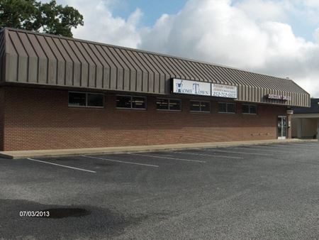 6800+ SF Retail/Office/Medical - Greenville