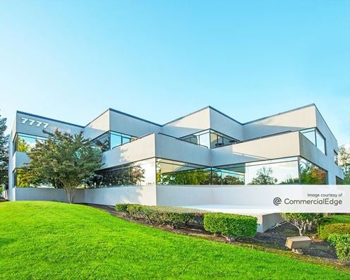 Suncreek Corporate Center