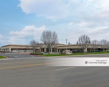 Photo of commercial space at 7576 North Ingram Avenue in Fresno