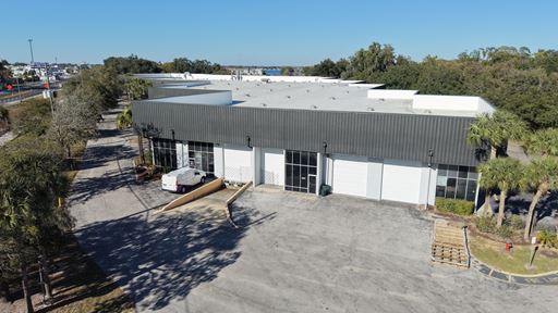 Lake Fairview Commerce Center