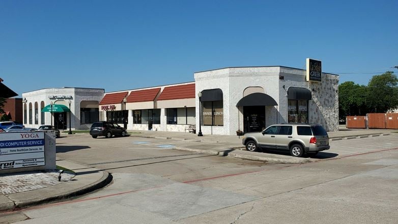 Eagle Plaza