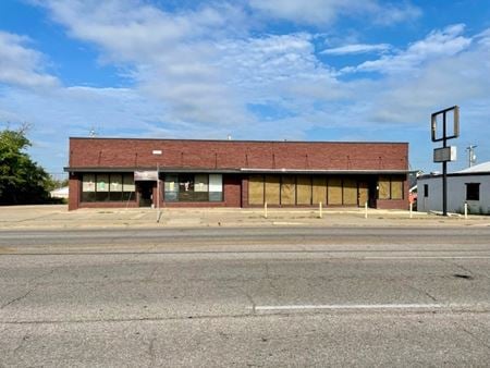 Commercial space for Sale at 1339-1343 North Hillside Street in Wichita