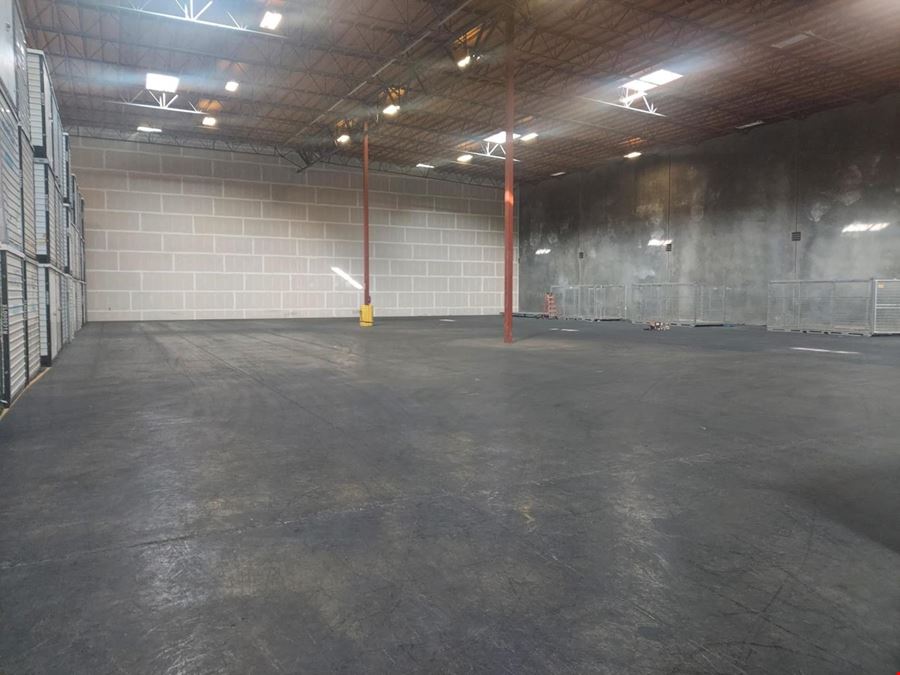 Nashville Warehouse Space - Rent What You Need - #1976