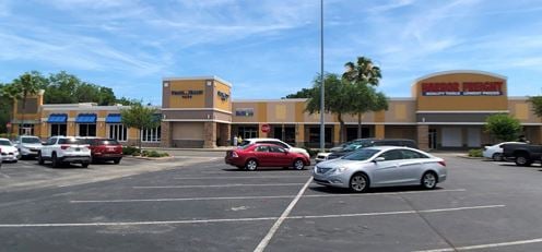 Former Restaurant For Lease in Publix-Anchored Center