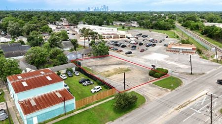 Photo of commercial space at 2002 Broadway St in Houston