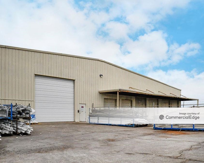 101 Metro Drive, Terrell, TX Industrial Building