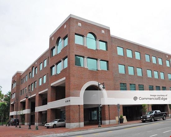 1 Canal Park