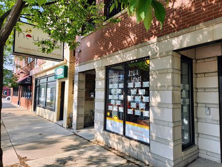 Retail space for Rent at 4308 N Lincoln Ave in Chicago