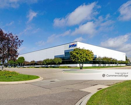2500-2600 Centerpoint Pkwy - Pontiac