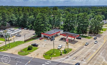 Retail space for Sale at 2851 N Eastman Rd in Longview