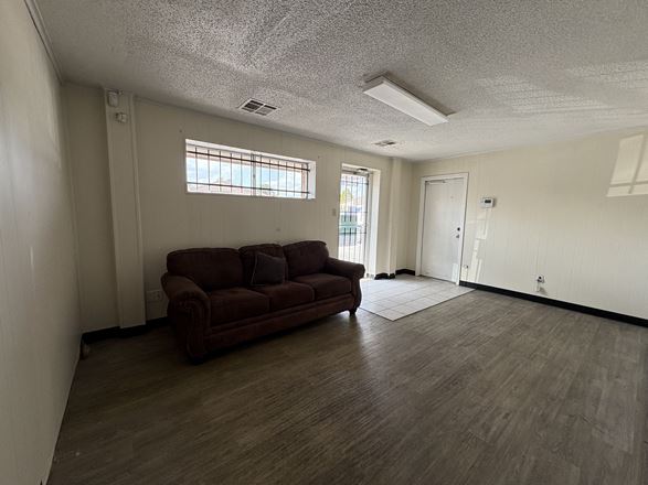 10612 Hempstead Rd
