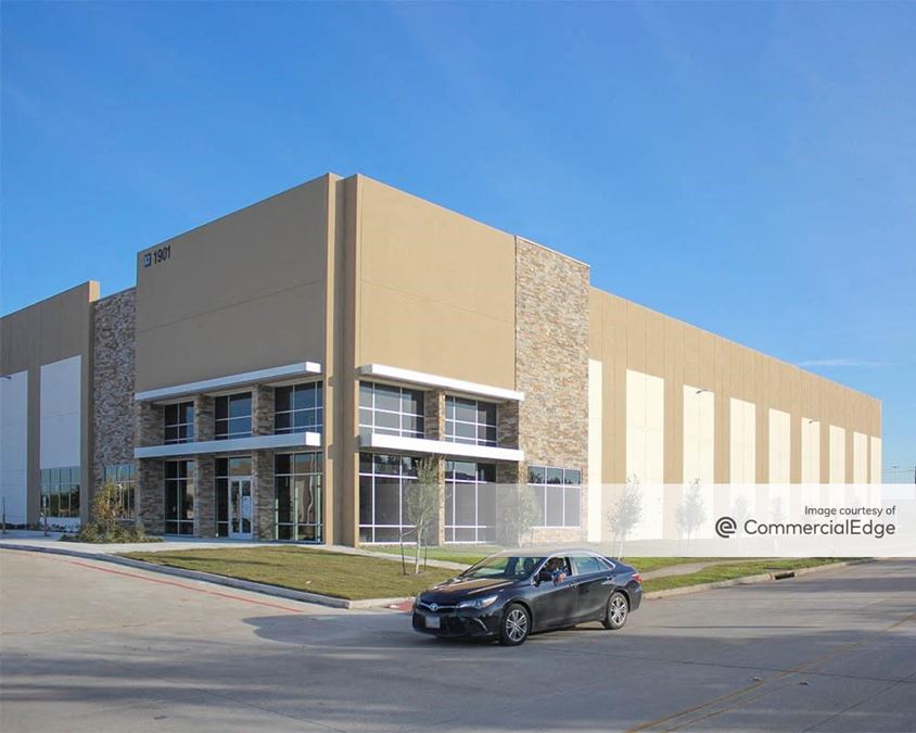 Port Crossing Commerce Center - Building B1