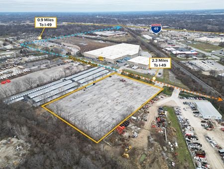 Photo of commercial space at 12200 Grandview Rd in Grandview
