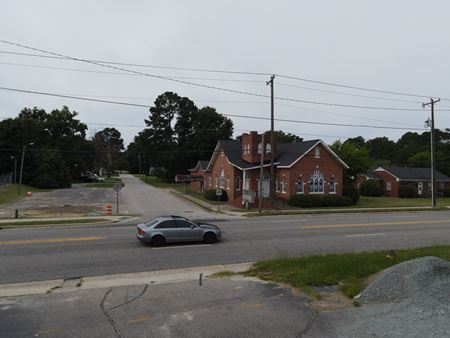 Unassigned space for Sale at 714 E Cumberland Street Dunn in Dunn