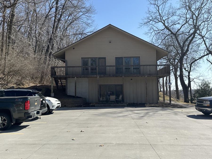 7601 John Deere Pkwy, Sale