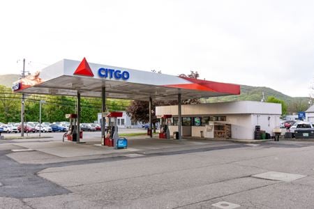 GAS STATION AND CONVENIENCE STORE - Beacon