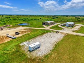 LEASE   6126 PR 902