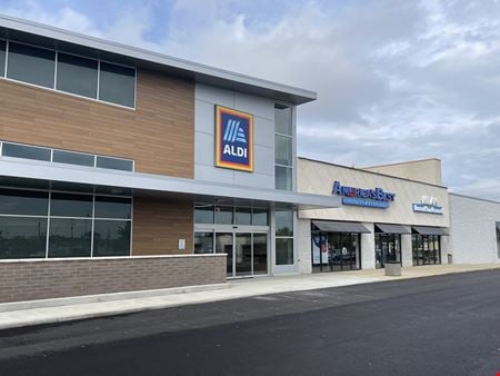 Retail space for Rent at 485 East Kemper Road in Springdale