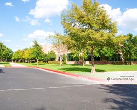 Amber Oaks Corporate Center - Buildings D, E & F