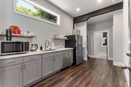 1601-1607 Dexter Ave N