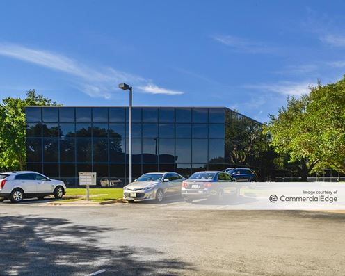 Westlake Oaks Executive Park