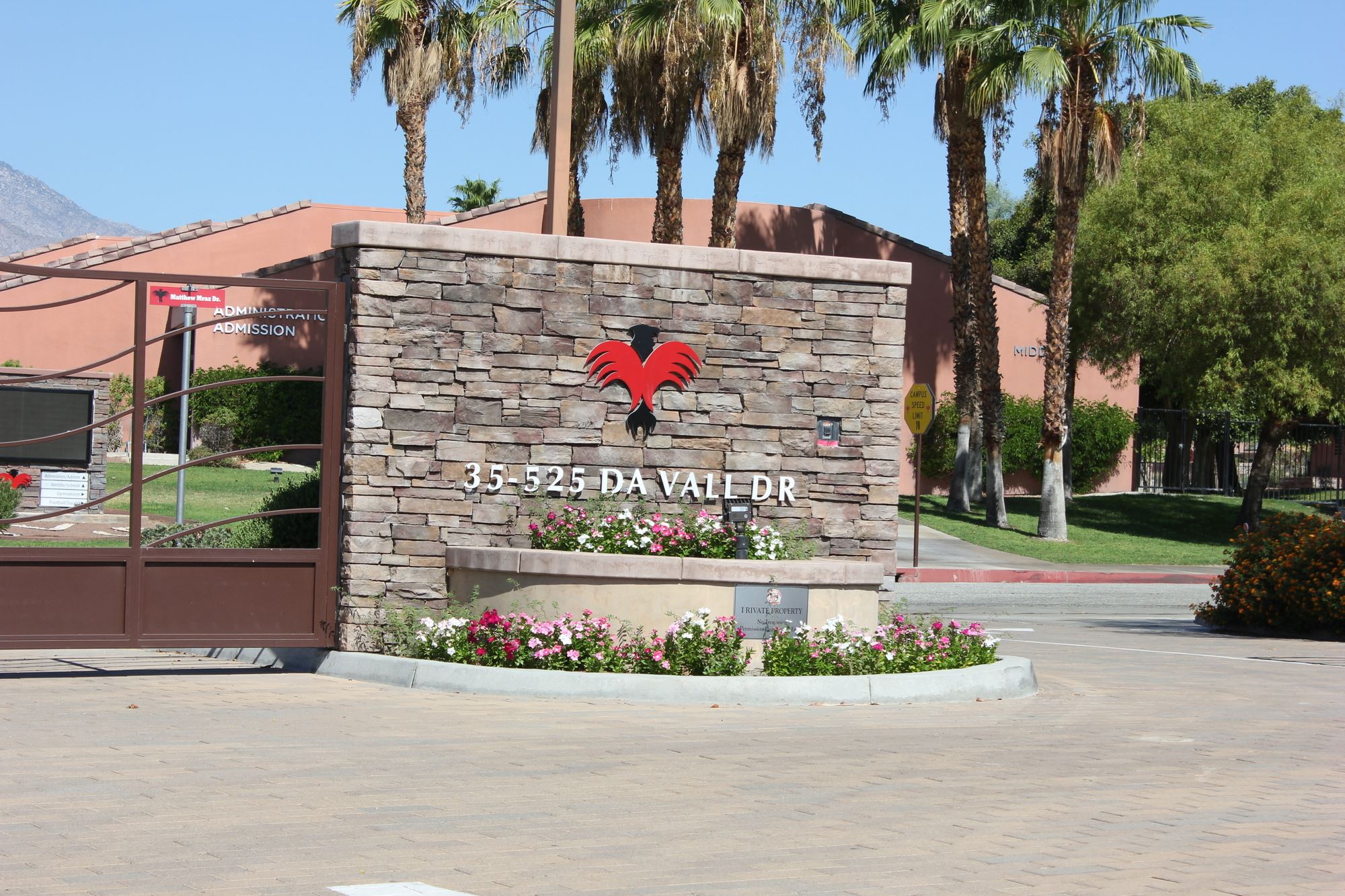 FOR SALE: 89,327 SF PRE-K TO 12th GRADE SCHOOL CAMPUS ON 36 ACRES