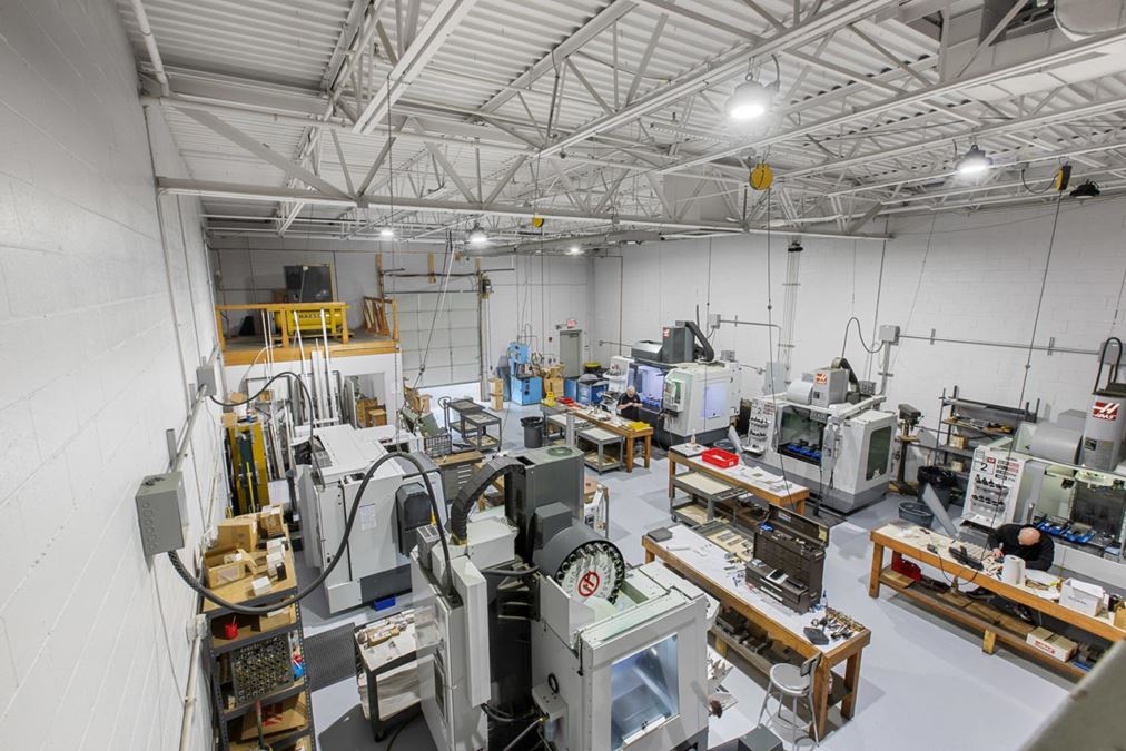 Industrial flex Unit for Lease in Newburyport Seacoast Business Park