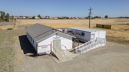 Office space for Sale at 21562 Reynolds Ave in Dos Palos
