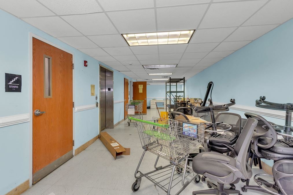 462 Furys Ferry Rd | ±12,000 SF Medical Office for Lease
