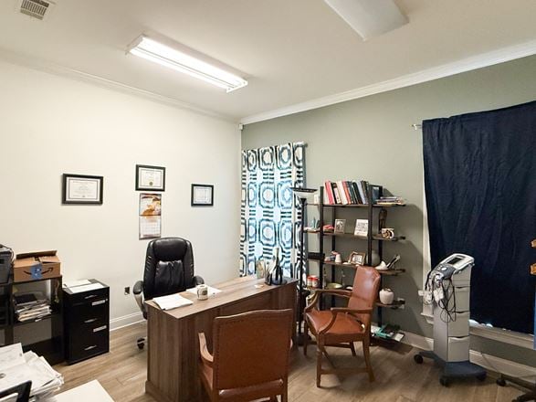 5-Suite Office Investment – 61% Occupied