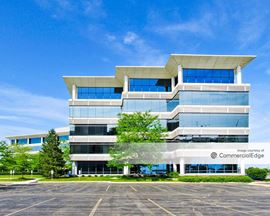 Oak Brook Pointe