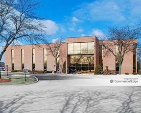 970 N. Oaklawn Avenue