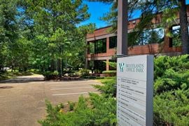 795 Woodlands Parkway