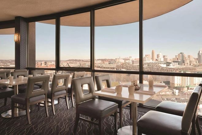 Radisson Cincinnati Riverfront